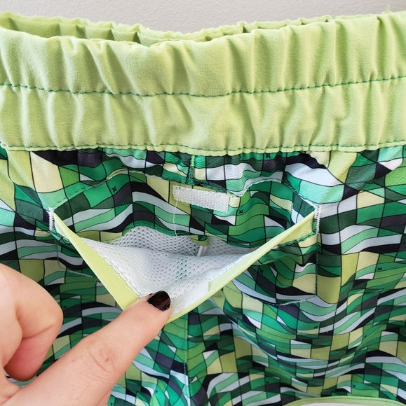 ❌SOLD❌Hurley Green Pattern Swim Short, Sz L - Picture 7 of 7